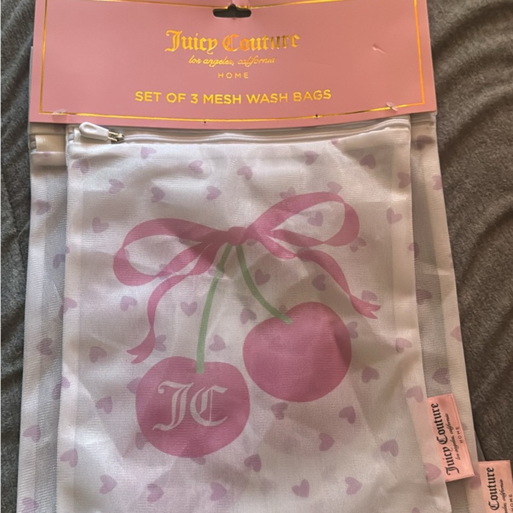 Juicy Couture Pink Cherry Mesh Wash Bag Set